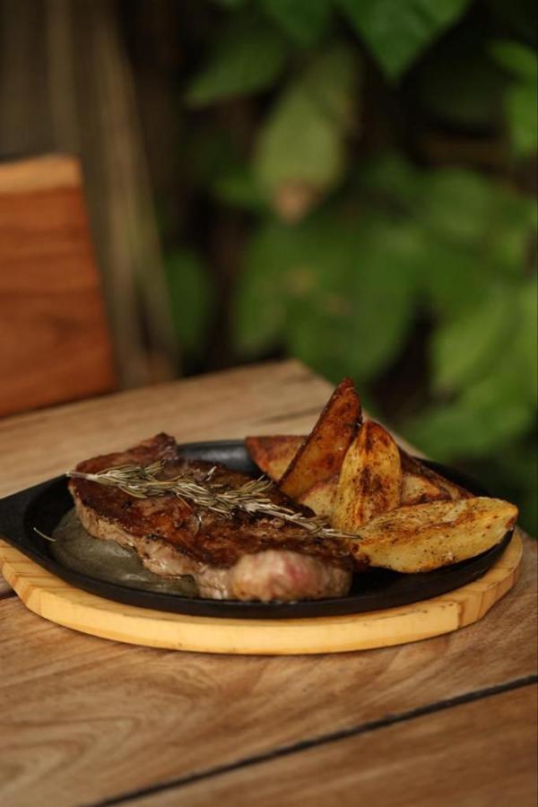 Mio Tulum Hotel Boutique 外观 照片 A steak with potato